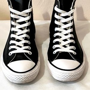 Converse Chuck Taylor High-Top Leather sneakers, size 9